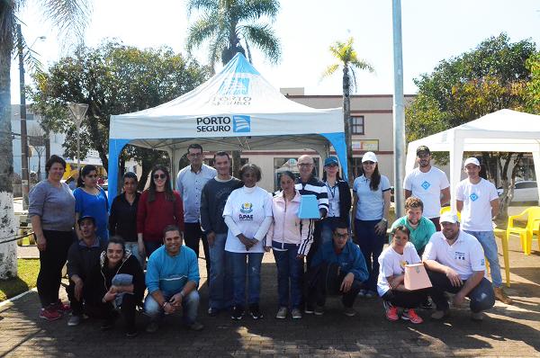 15040263949401a398_l600