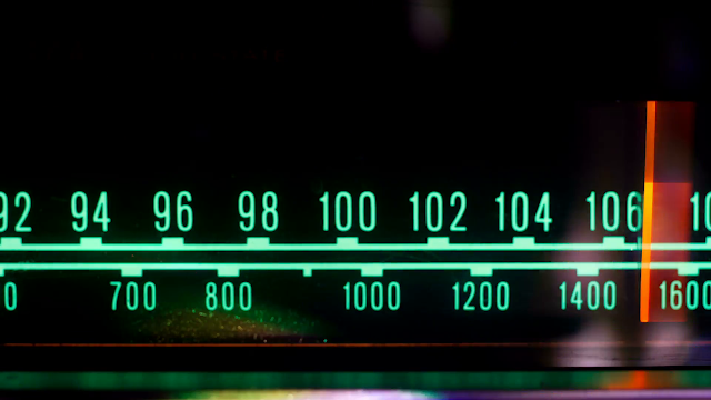 radio-dial-light-leak_-1_bfhzwb__f0000