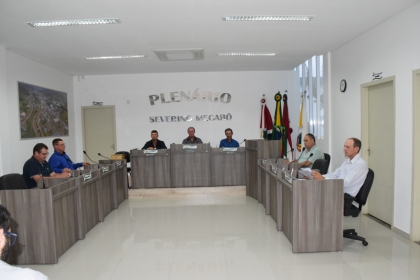 aecd743e2734b7511ef2c9cef9fdacef