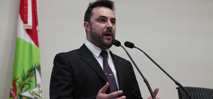 868c6152f9e8abaed73cb34c476fef35