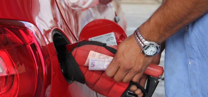 aumento-gasolina-silviane-mannrich-30-10-2014-2-e1569020900288