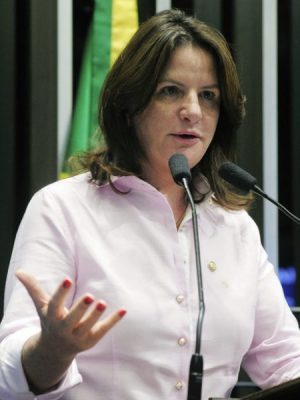 carmem-zanotto-nilton-do-rim_easy-resize-com_-1000x600