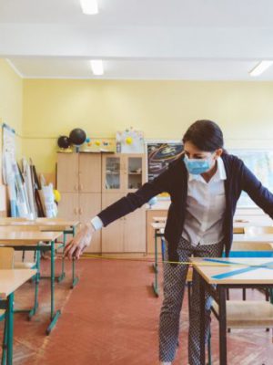 sala-de-aula-coronavirus-covid-19-pandemia-pos-pandemia-1592391566629_v2_1920x1280-696x464-1