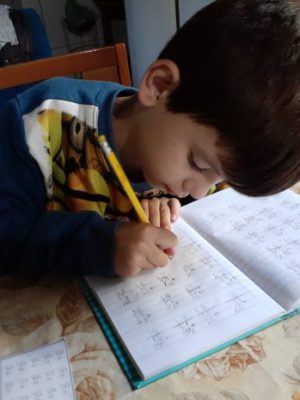 aulas_remotas_educacao_20201219_1771088597