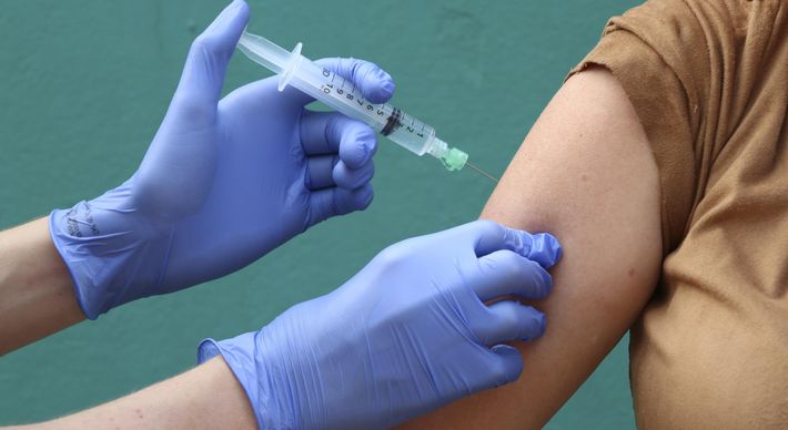 avancos-na-vacina-da-covid-19-326094