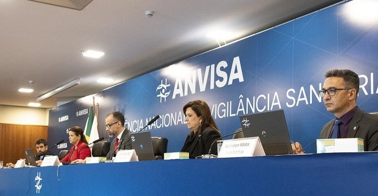 reuniao-vacina-anvisa-17012021112132446