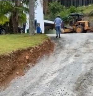 823b610338bb8a6d1409c5e8a8b50f4e