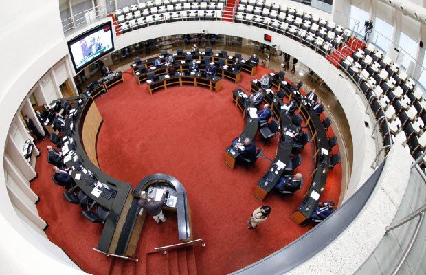 com_aprovacao_de_pec_estado_garante_remuneracao_minima_de_r_5_mil_ao_magisterio_20210811_1511267028